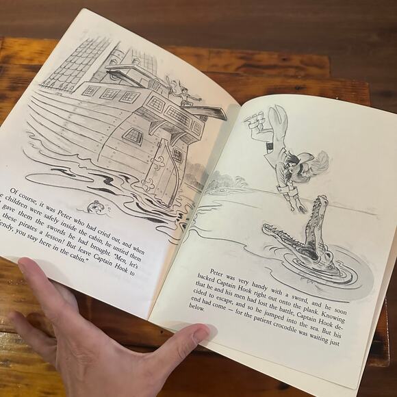 Vintage 1970 Peter Pan Paperback Book - Picture 6 of 8